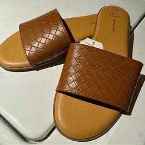 NWT 🆕 Time & Tru  Women's Tan Woven Memory Foam Slide Sandals 👡 Size 7.5